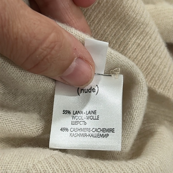 Nude Wool Cashmere V Neck Sweater in Tan - Size 46/US 10 - Picture 9 of 10